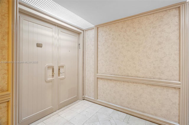 2 of 46 - 20281 E Country Club Dr M1, Aventura, FL