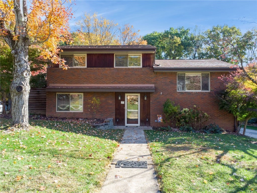 37 Bel Aire Drive, Murrysville