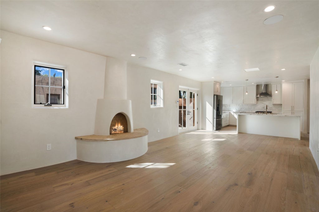 800 Gildersleeve, Santa Fe