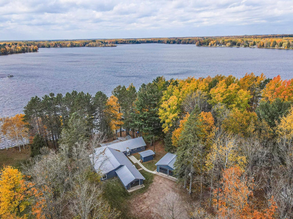 N9129 Elk River Rd, Phillips