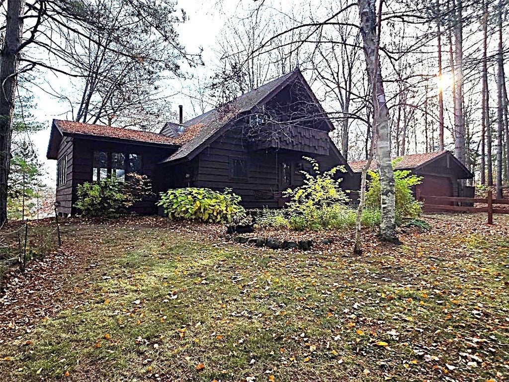 2677 2 1/4 Street, Cumberland