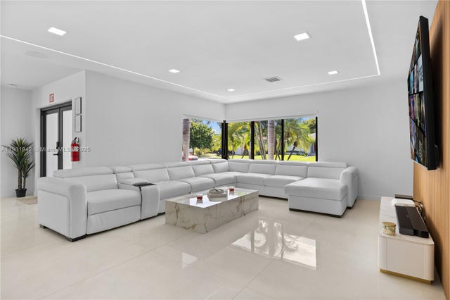 4 of 64 - 1117 Adams St, Hollywood, FL