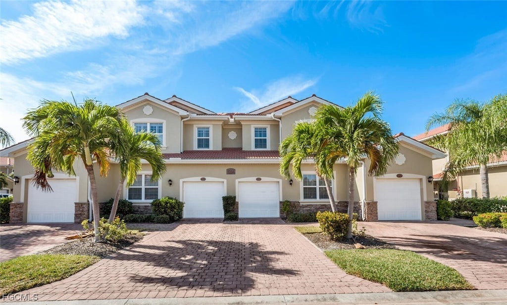 8564 Oakshade Cir 102, Fort Myers