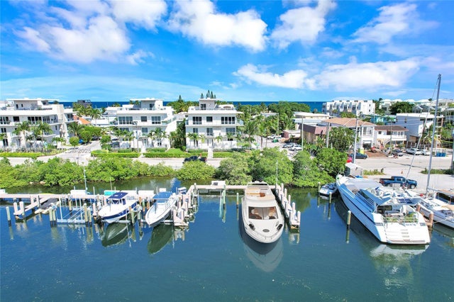 2 of 36 - 348 Desoto St, Hollywood, FL