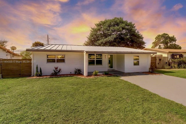 4649 Sw 28th Ave, Dania Beach