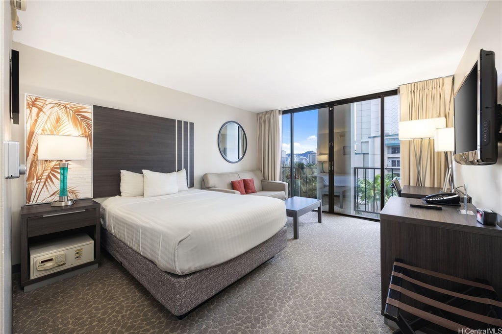 (unit #408) 1850 Ala Moana Boulevard, Honolulu