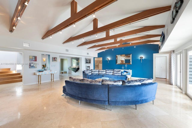 5 of 77 - 1500 Ne 103rd St, Miami Shores, FL