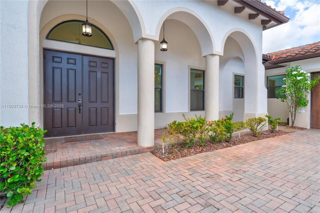 5 of 50 - 4415 Parkside Rd, Davie, FL