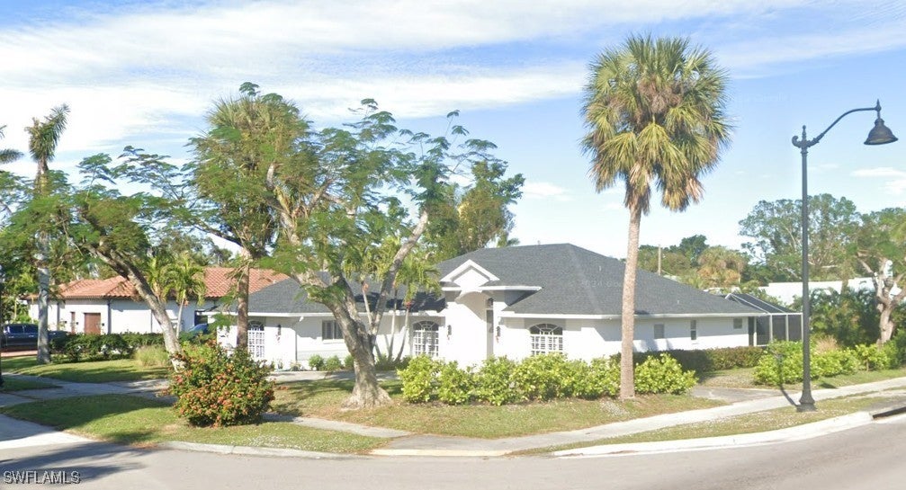 1377 Coconut Dr, Fort Myers