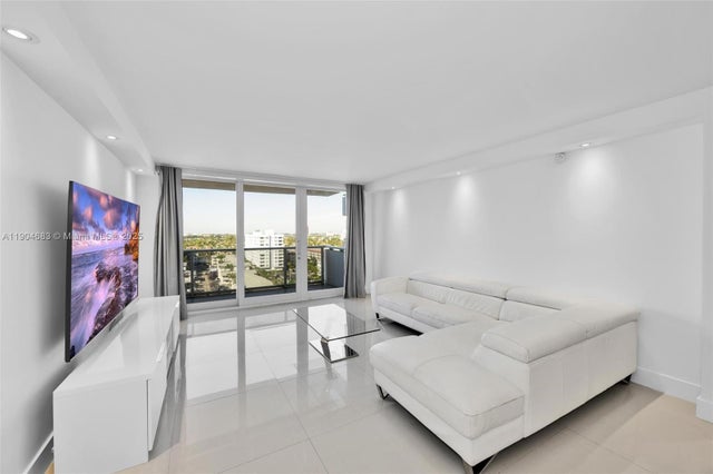 2 of 39 - 3140 S Ocean Dr 1011, Hallandale Beach, FL