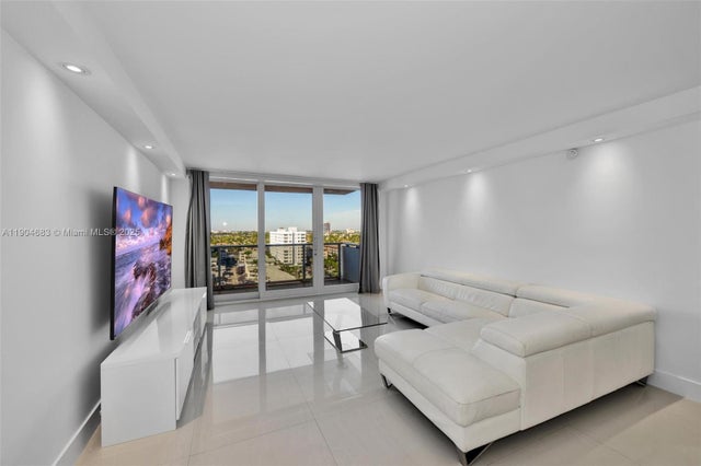 4 of 39 - 3140 S Ocean Dr 1011, Hallandale Beach, FL