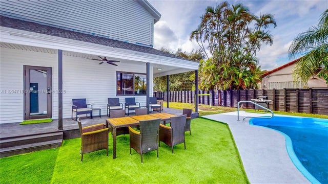 5 of 54 - 2525 Garfield St, Hollywood, FL