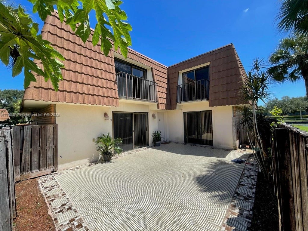 157 Heritage Way, West Palm Beach