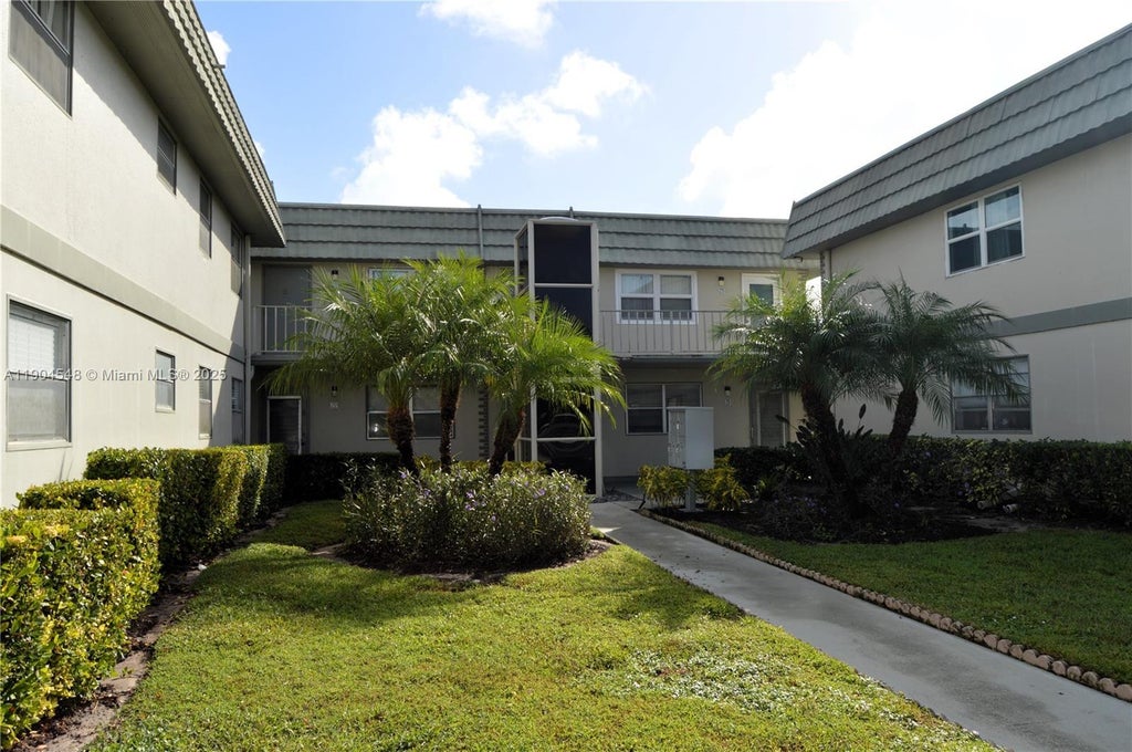 251 Monaco F 251 F, Delray Beach