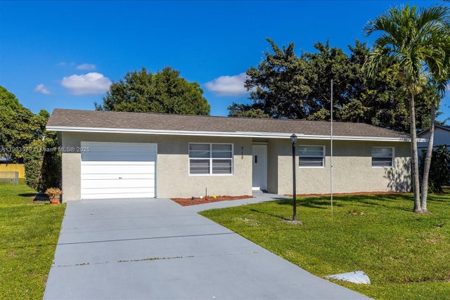 2 of 38 - 715 Sw Duval Ave, Port St Lucie, FL