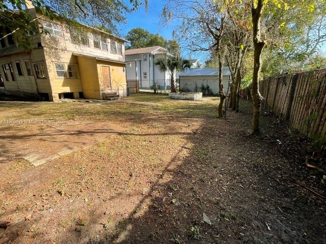 4 of 4 - 232 W 19th St, Other, FL