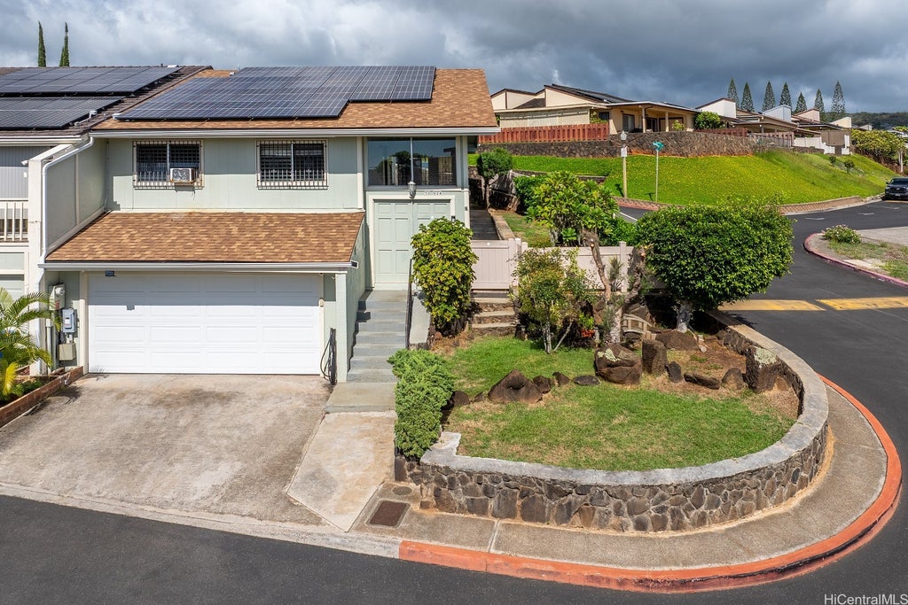(unit #84) 98-524 Lulu Place, Aiea
