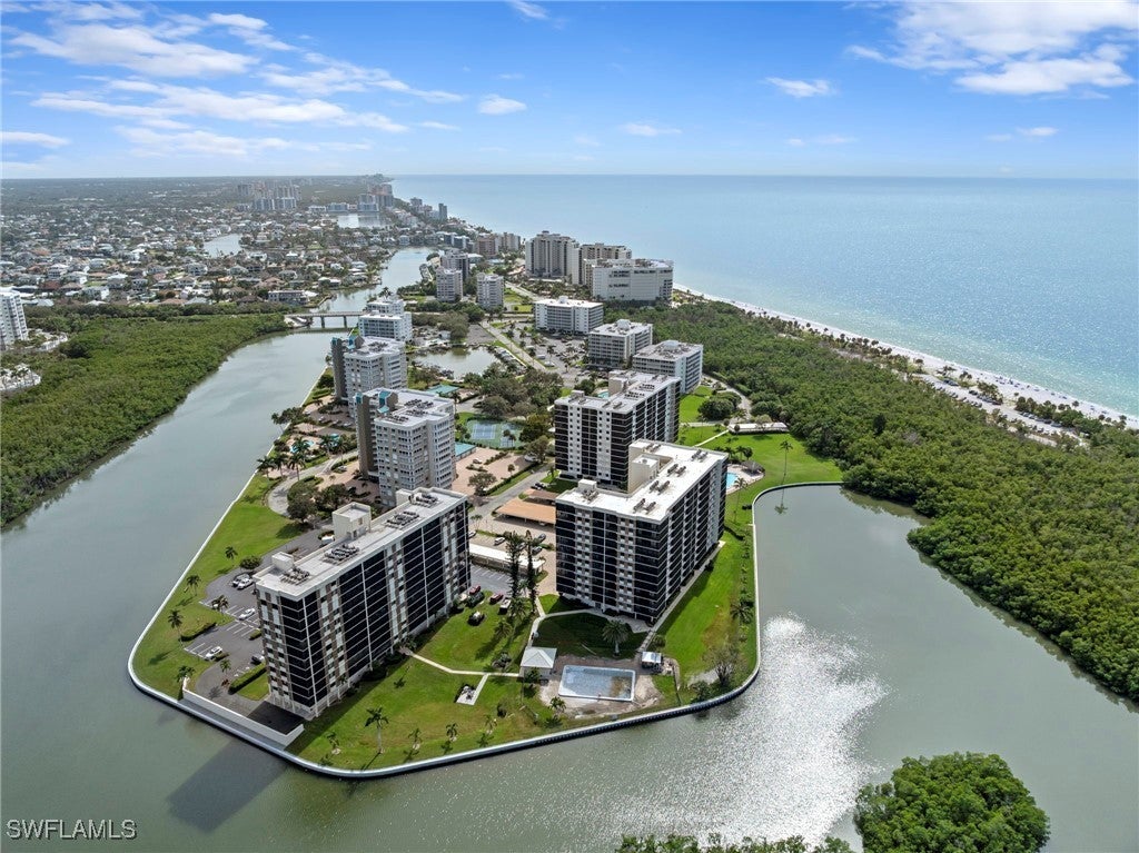 15 Bluebill Ave 1105, Naples