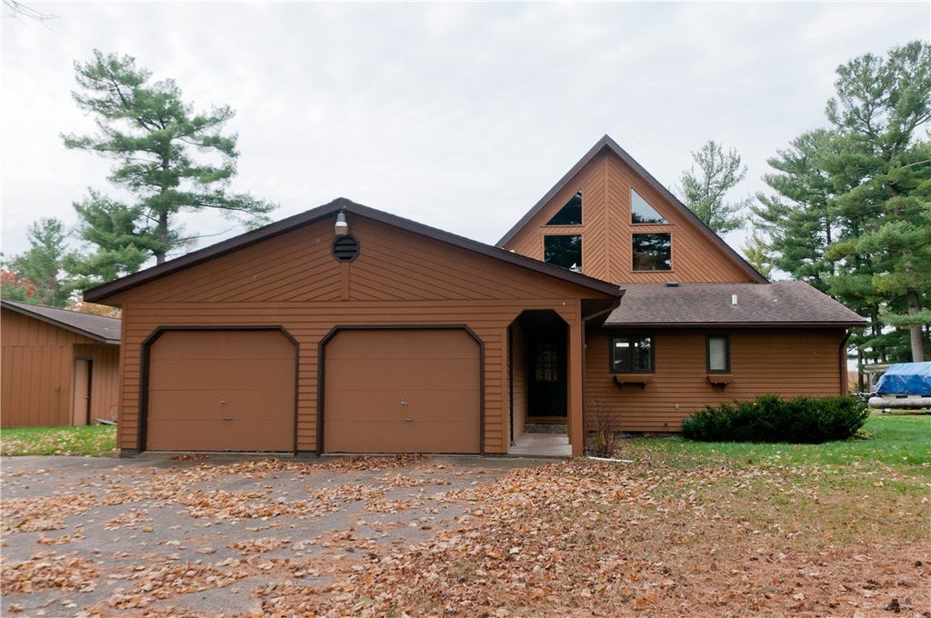 221 Sumner Avenue, Chetek