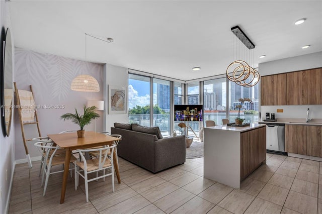 3900 Biscayne Blvd S-312, Miami