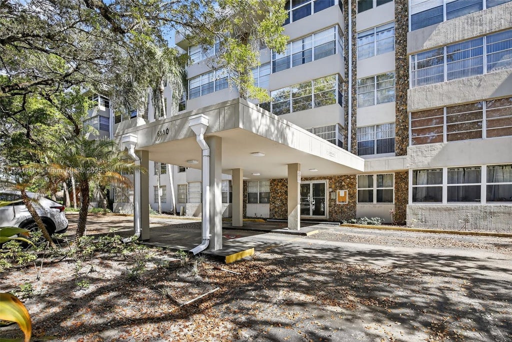 6500 Cypress Rd 410, Plantation