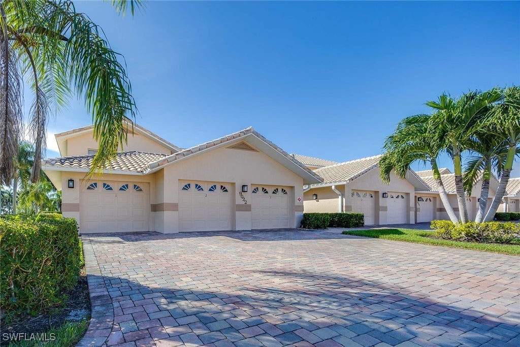 9022 Michael Cir 3, Naples