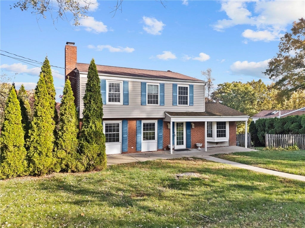 172 Edgewood Drive, Peters