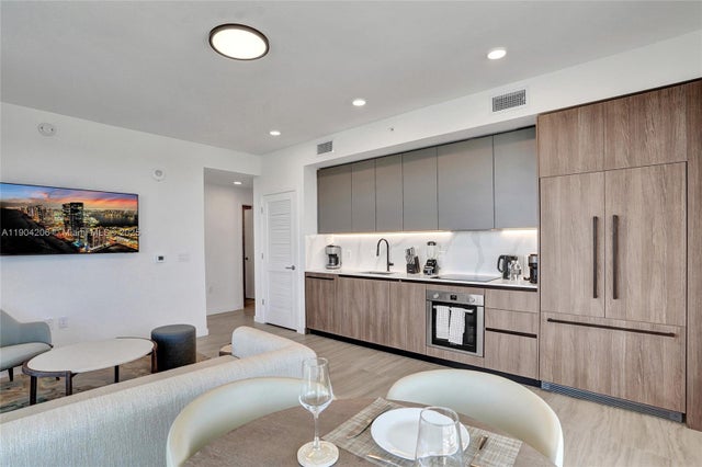 3 of 24 - 580 72nd St 810, Miami Beach, FL