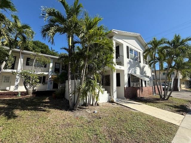 2 of 3 - 707 S 19th Ave 11, Hollywood, FL