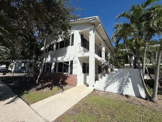 3 of 3 - 707 S 19th Ave 11, Hollywood, FL