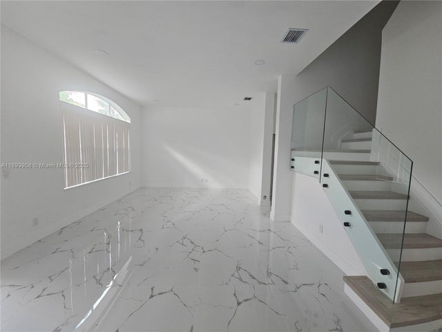 4 of 32 - 1768 Nw 78th Ave, Pembroke Pines, FL