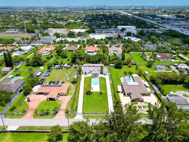 425 Sw 129th Ave, Miami