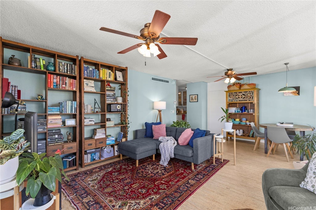 (unit #603) 2465 Ala Wai Boulevard, Honolulu