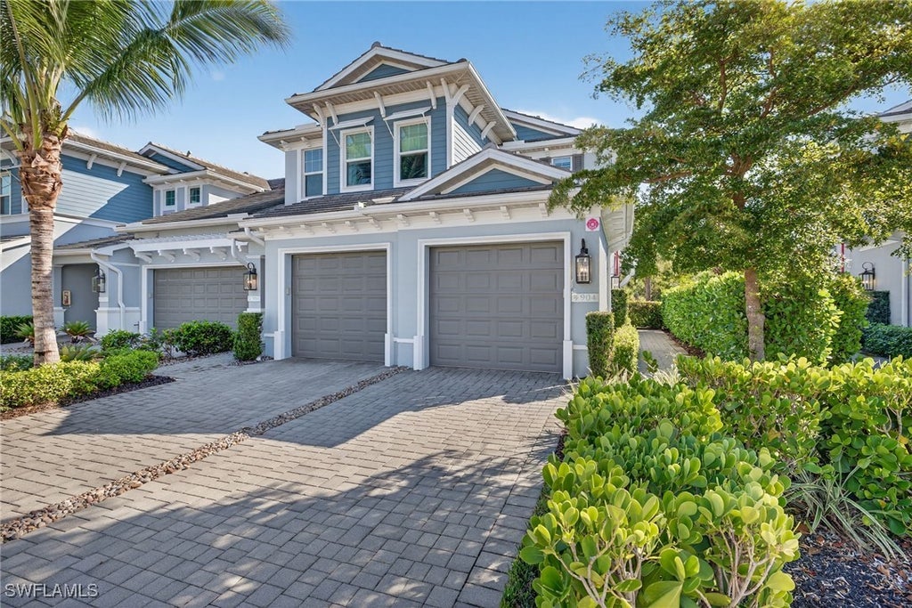 2554 Seychelles Dr 904, Naples