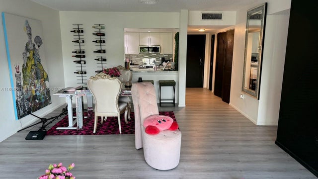 5 of 12 - 1101 River Reach Dr 511, Fort Lauderdale, FL