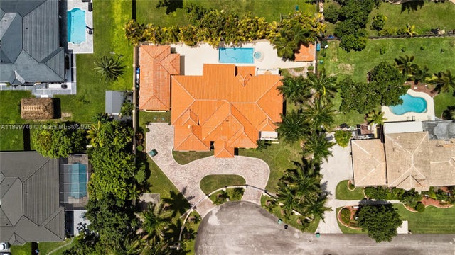 3 of 42 - 19504 Sw 135th Ct, Miami, FL