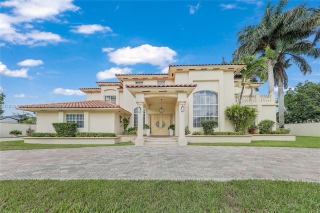 5 of 42 - 19504 Sw 135th Ct, Miami, FL