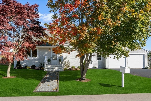 63 Clearview Ave, Portsmouth