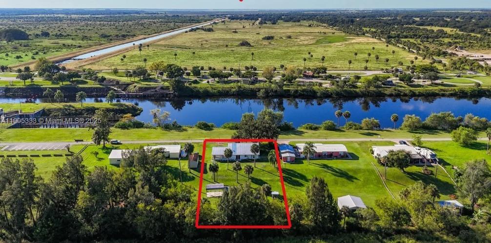 1159 Lock Lane, Other