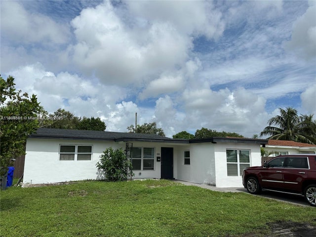 1530 N 56th Ave, Hollywood