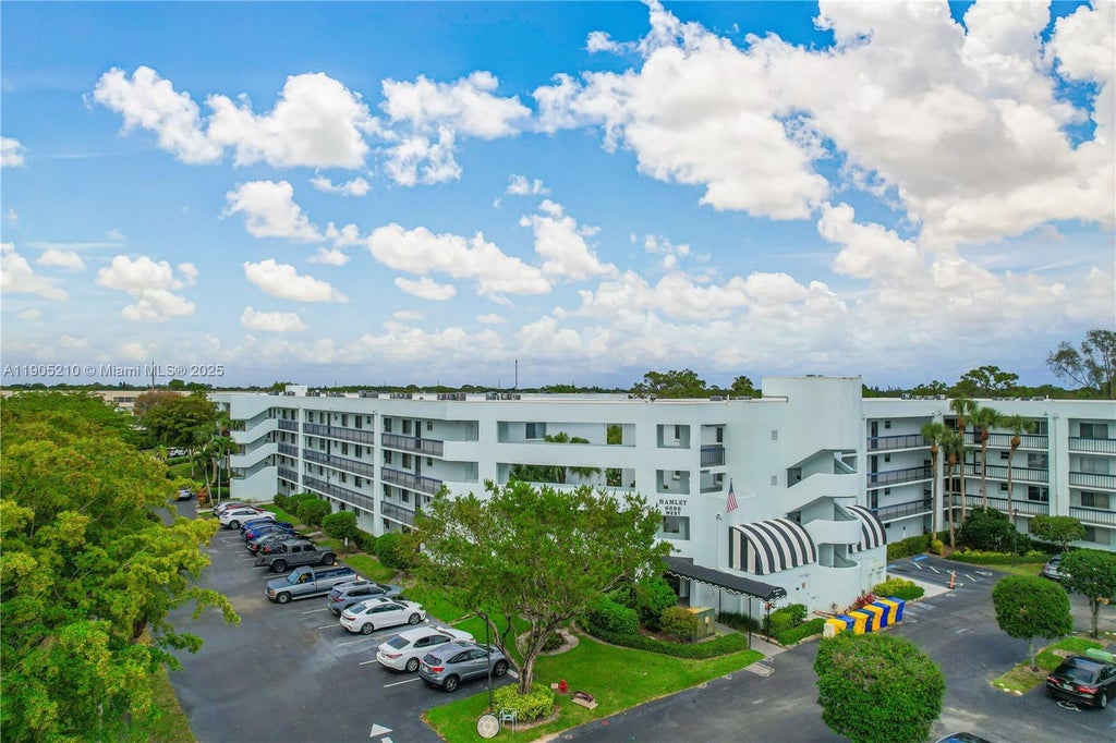 6698 N 10th Ave N 218, Lake Worth