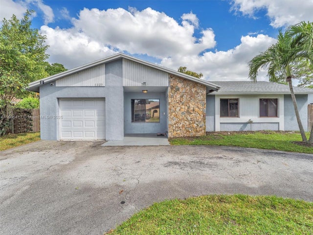 1027 Sw 49th Ter, Margate