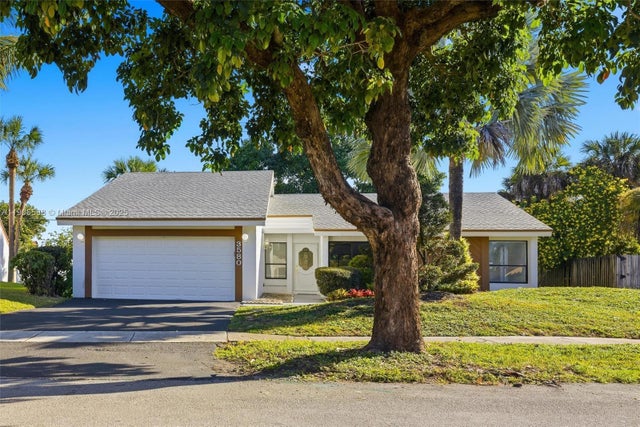 3580 Nw 73rd Ave, Lauderhill