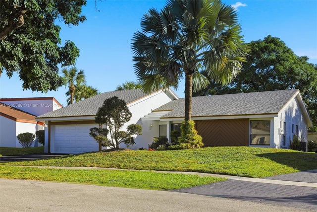 3 of 36 - 3580 Nw 73rd Ave, Lauderhill, FL