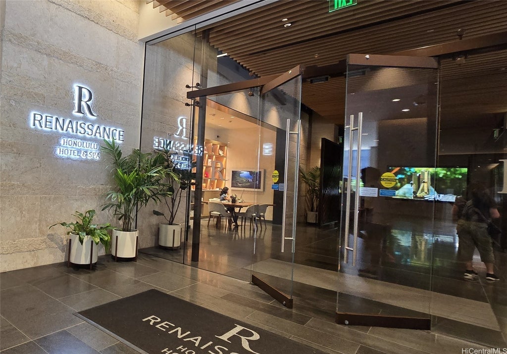 (unit #3308) 1390 Kapiolani Boulevard, Honolulu