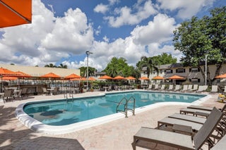 Photo of Listing #A11904559