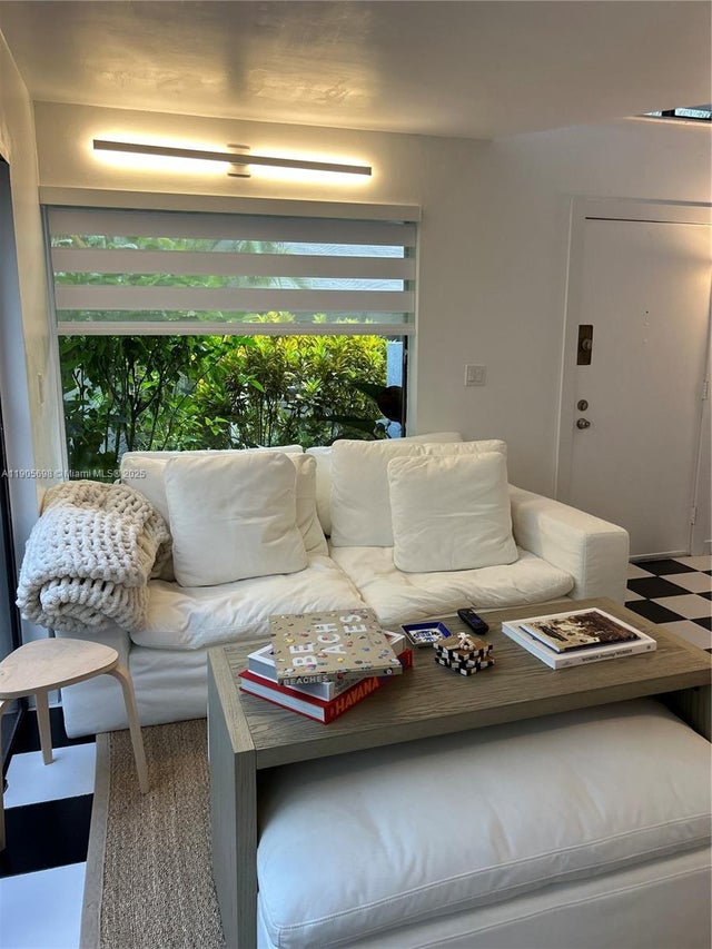 5 of 23 - 3036 Sw 27th Ave 5, Miami, FL