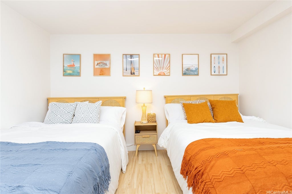 (unit #203) 2463 Kuhio Avenue, Honolulu