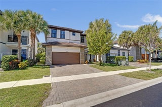 Photo of Listing #A11905599