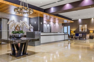 Photo of Listing #A11905429